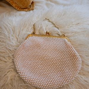 Vintage creme beaded purse 👛